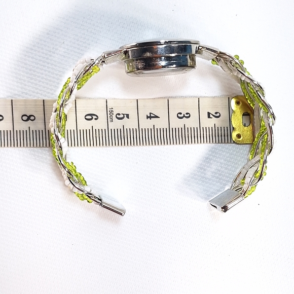 Vintage IK Quartz Ladies Watch Green White Bead Silver Tone Bangle, New Battery - Picture 8 of 8